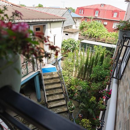 Guest House Ocean Force Batumi Esterno foto