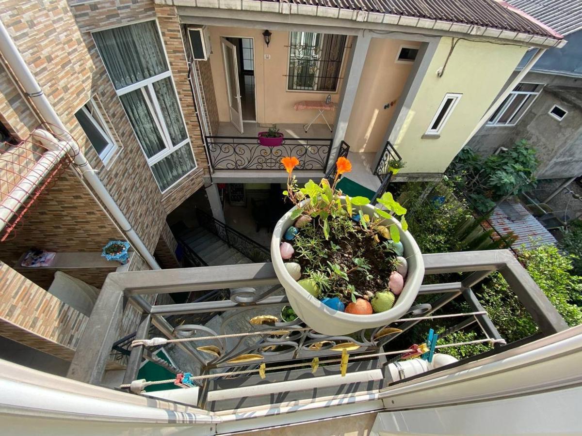 Guest House Ocean Force Batumi Esterno foto