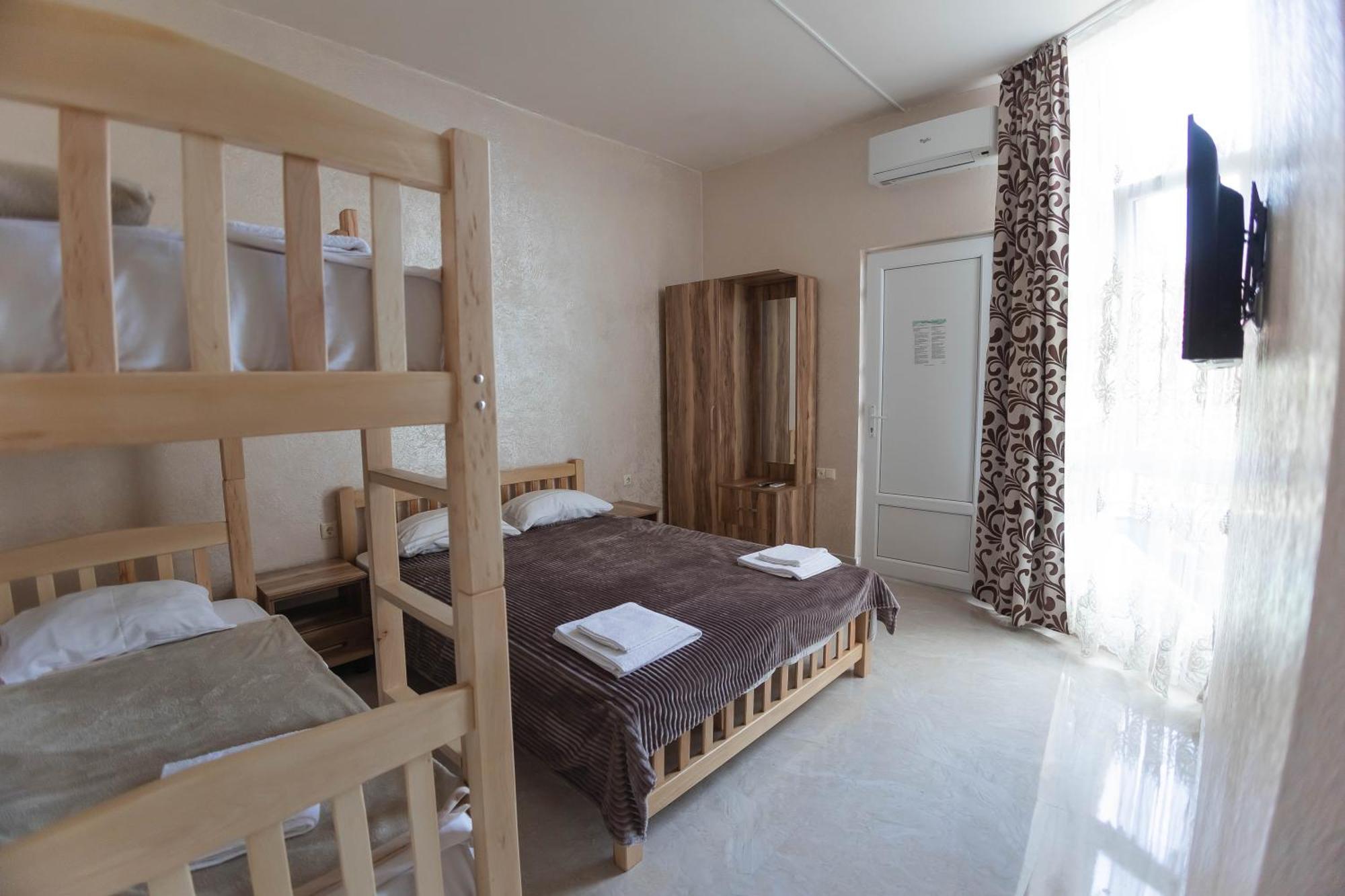 Guest House Ocean Force Batumi Esterno foto