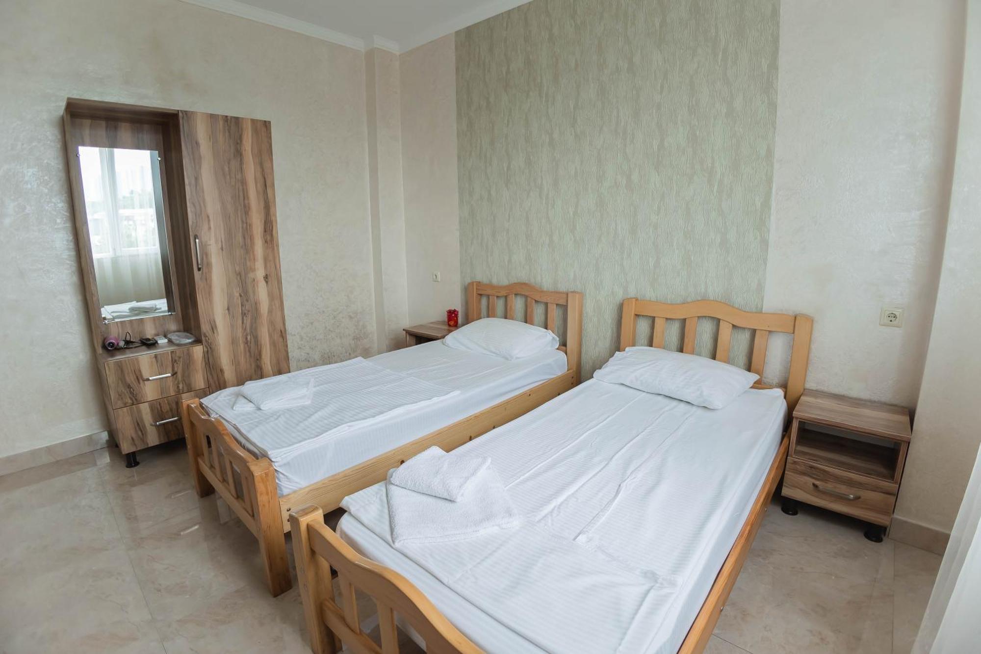 Guest House Ocean Force Batumi Esterno foto